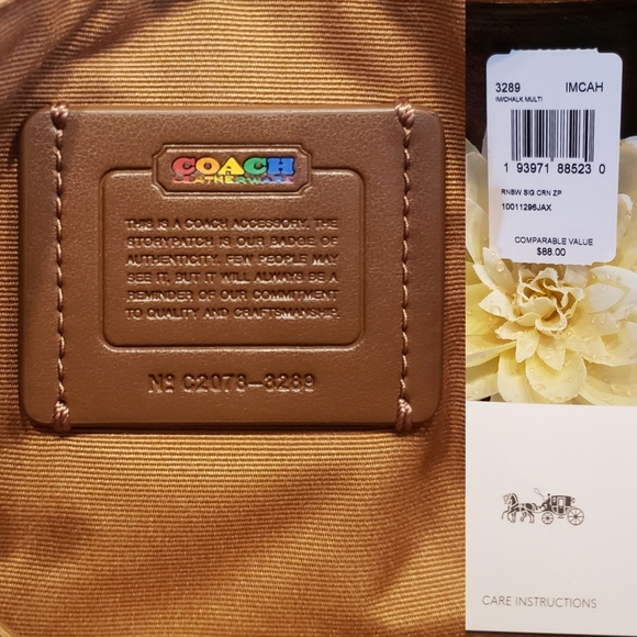 NEW Coach Rainbow Signature Wristlet w/ box - Picture 4 of 6